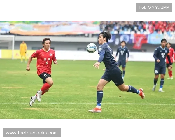 起猛了！苏超扬州队杀入世俱杯！中国前锋复刻梅西式过人(3)
